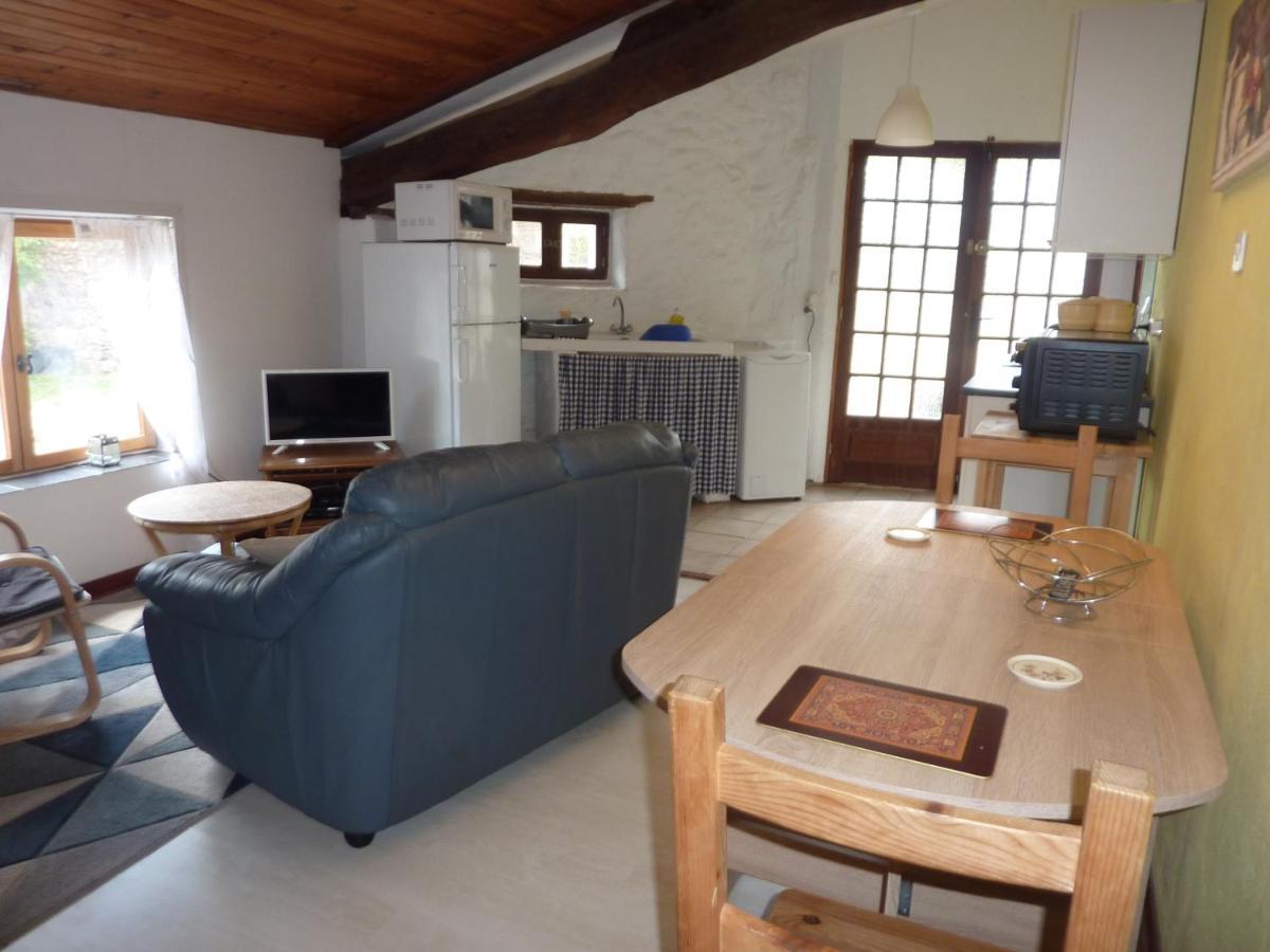 Apartmán La Metairie Parthenay Exteriér fotografie